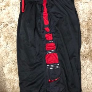 Men’s Nike Elite basketball shorts